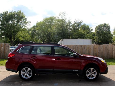 Used 2014 Subaru Outback 2.5i w/ Alloy Wheel Package image 10