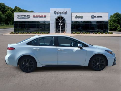 Used 2024 Toyota Corolla SE FWD image 7