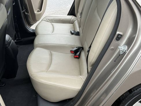 Used 2014 Hyundai Elantra Limited FWD image 18