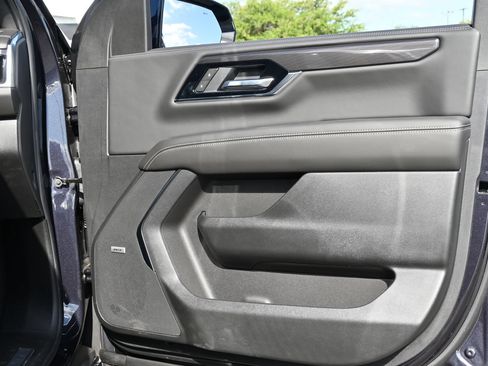 New 2026 GMC Yukon Elevation RWD image 28