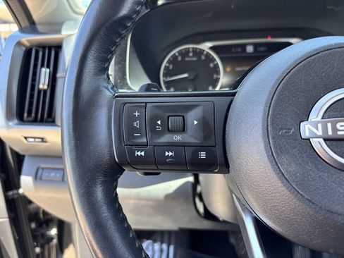 Used 2022 Nissan Pathfinder SL w/ SL Premium Package FWD image 25
