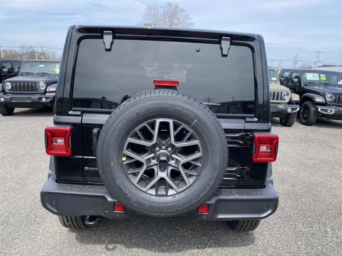 New 2026 Jeep Wrangler Sahara image 4