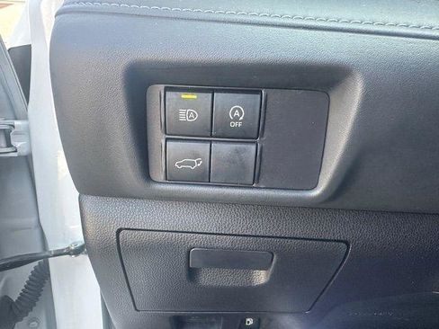 Used 2023 Toyota Highlander XLE FWD image 26