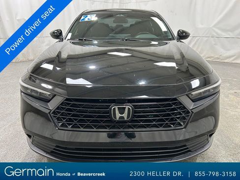 Used 2023 Honda Accord Sport image 3
