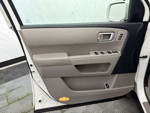 Used 2013 Honda Pilot Touring image 11