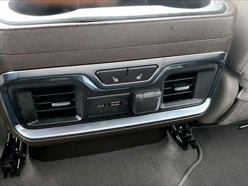 Used 2021 GMC Sierra 1500 SLT w/ SLT Premium Package image 34