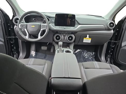 New 2026 Chevrolet Blazer LT w/ Convenience Package AWD/4WD image 11