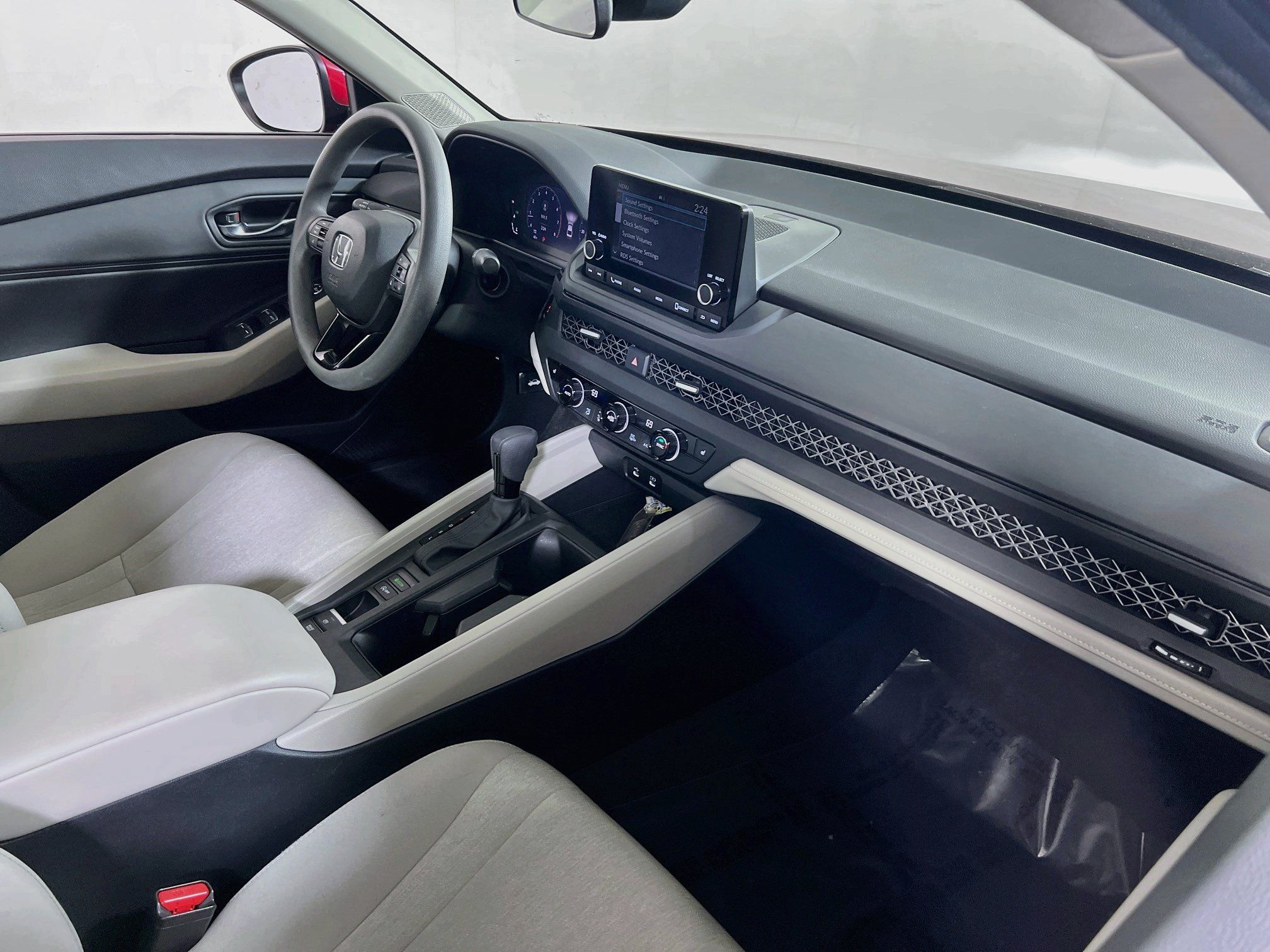 Used 2024 Honda Accord EX image 28