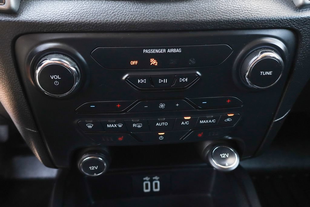 Used 2019 Ford Ranger XLT w/ Equipment Group 302A Luxury AWD/4WD image 37