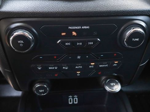 Used 2019 Ford Ranger XLT w/ Equipment Group 302A Luxury AWD/4WD image 37