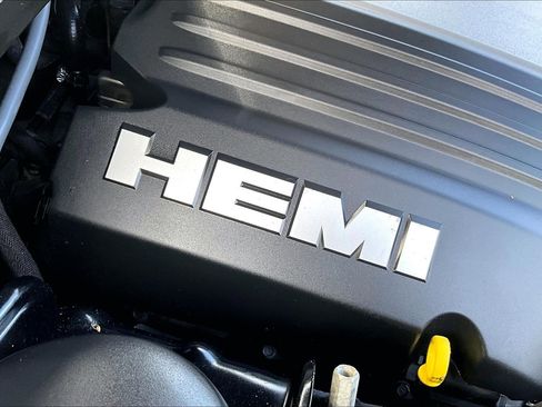 Used 2017 Dodge Charger R/T image 29