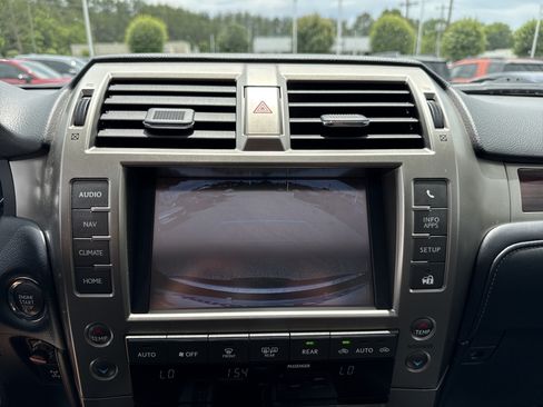 Used 2019 Lexus GX 460 Premium AWD/4WD image 25