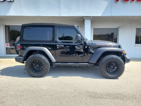 Used 2024 Jeep Wrangler Sport AWD/4WD image 5