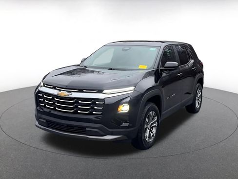 Used 2025 Chevrolet Equinox LT image 7