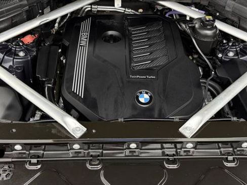 Used 2022 BMW X5 sDrive40i w/ M Sport Package RWD image 37
