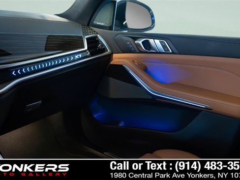 Used 2023 BMW X7 xDrive40i w/ M Sport Package AWD/4WD image 60