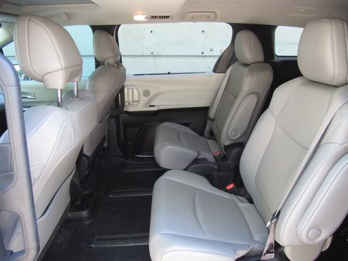 Certified 2025 Toyota Sienna XLE w/ XLE Plus Package AWD/4WD image 16