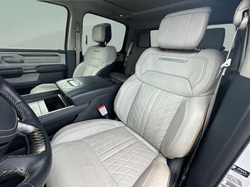 Used 2025 RAM 1500 Tungsten AWD/4WD image 22