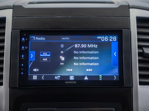 Used 2018 Nissan Frontier SV RWD image 21