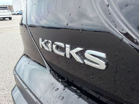 Used 2023 Nissan Kicks SV FWD image 40