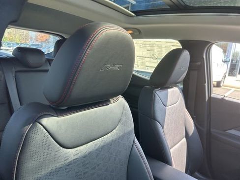 New 2027 Chevrolet Bolt RS w/ Technology Package FWD image 20