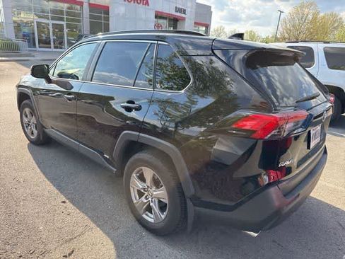 Used 2025 Toyota RAV4 XLE w/ Convenience Package AWD/4WD image 5