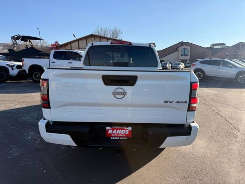 Used 2024 Nissan Frontier SV w/ SV Convenience Package image 14