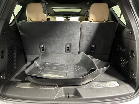 Used 2021 Chevrolet Tahoe Premier w/ Premium Package image 26