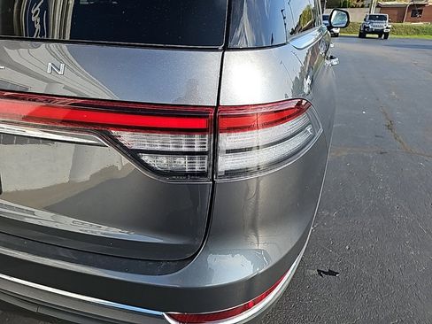 Used 2022 Lincoln Aviator Reserve w/ Elements Package Plus image 5