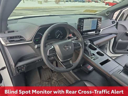 Certified 2024 Toyota Sienna XSE image 20