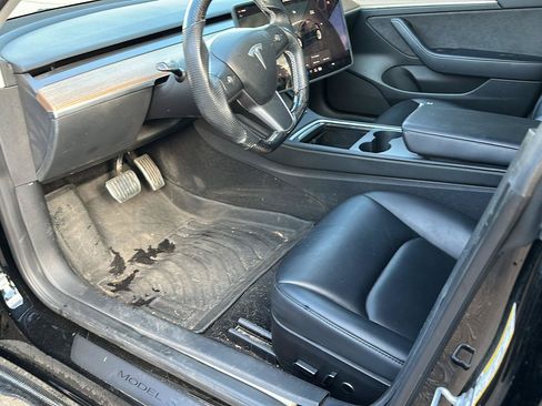 Used 2023 Tesla Model 3 Standard Range RWD image 5