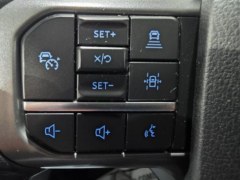 Used 2021 Ford F150 Lariat w/ Equipment Group 502A High image 5