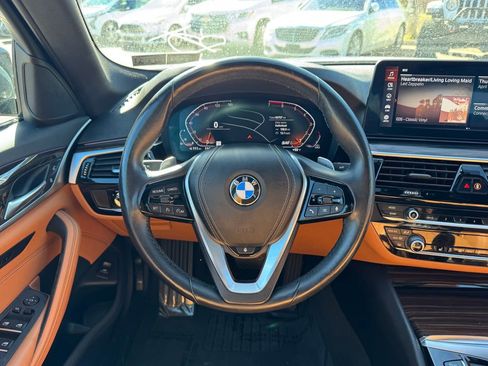 Used 2021 BMW 530i xDrive w/ Convenience Package image 11
