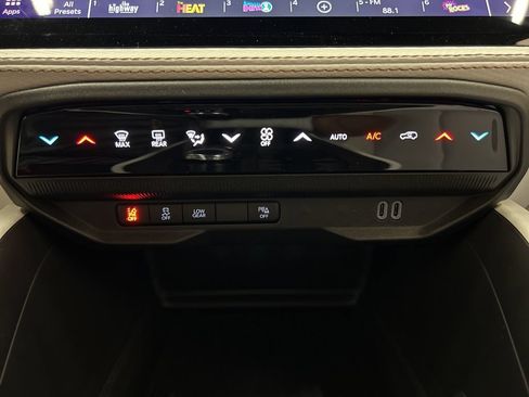 New 2026 Jeep Cherokee Limited AWD/4WD image 24