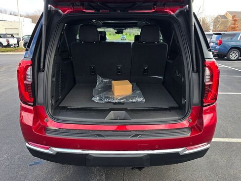 New 2026 GMC Yukon XL Elevation w/ Elevation Premium Package image 32