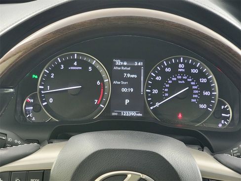 Used 2016 Lexus ES 350 w/ Premium Package w/Wood Trim image 31