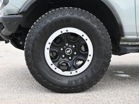Used 2023 Ford Bronco Badlands AWD/4WD image 26