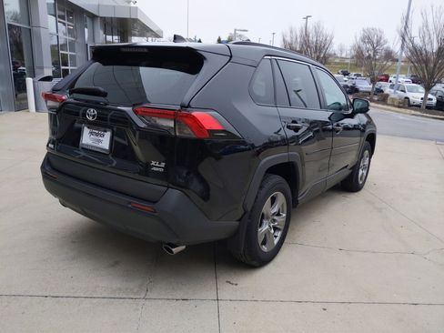 Used 2024 Toyota RAV4 XLE w/ Convenience Package image 6