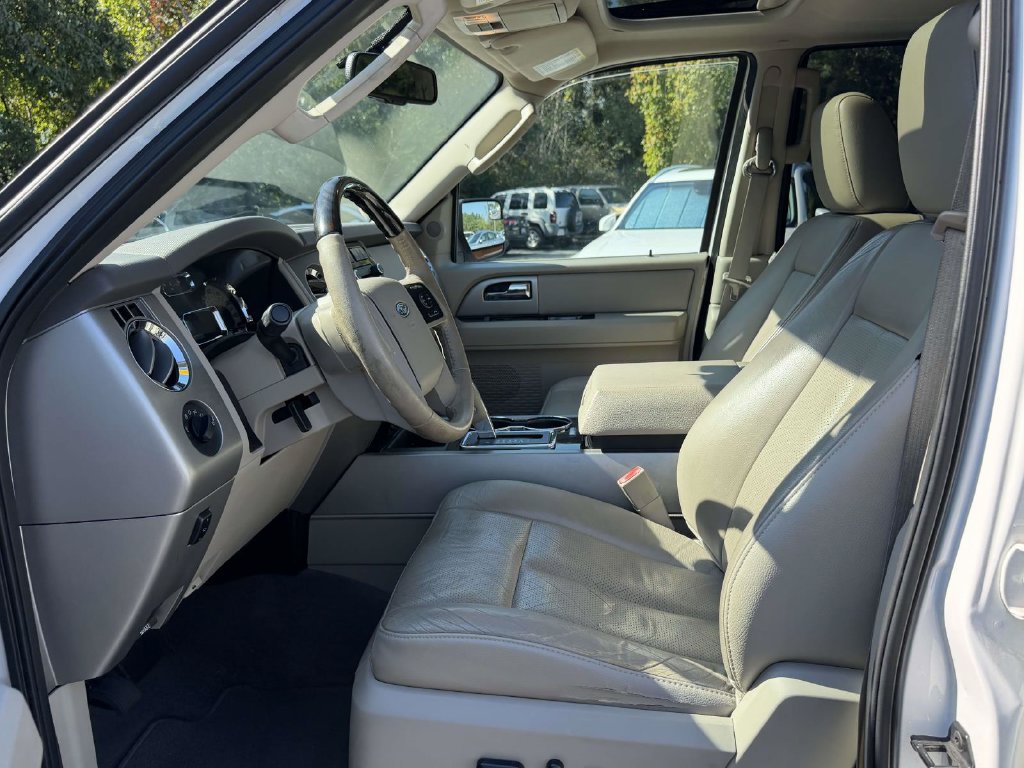 Used 2014 Ford Expedition EL Limited w/ Equipment Group 301A AWD/4WD image 5