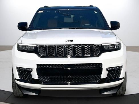 Certified 2025 Jeep Grand Cherokee L Summit image 3