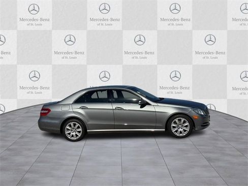 Used 2013 Mercedes-Benz E 350 4MATIC Sedan image 2