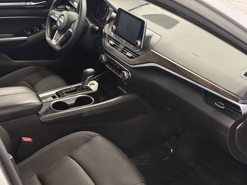 Certified 2023 Nissan Altima 2.5 SV image 34