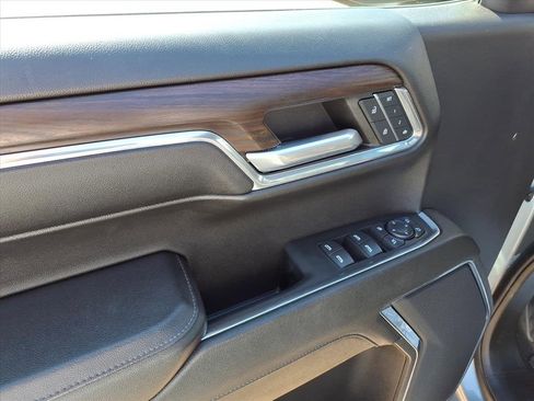 Certified 2024 GMC Sierra 1500 SLT image 11