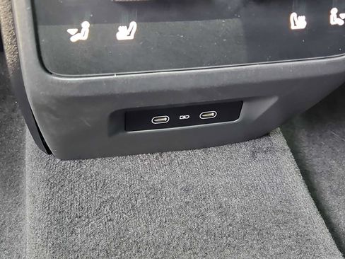 Certified 2025 Porsche Macan 4S Electric AWD/4WD image 46