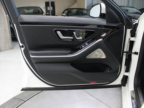 Used 2021 Mercedes-Benz S 580 4MATIC Sedan image 37