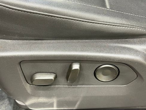 Used 2024 GMC Sierra 1500 SLT w/ SLT Premium Plus Package image 25