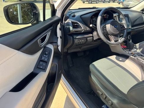 Certified 2024 Subaru Forester Premium AWD/4WD image 8