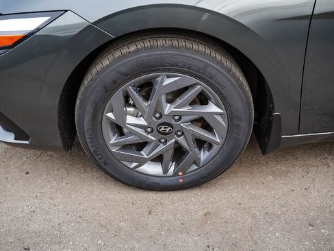 New 2026 Hyundai Elantra Blue image 6