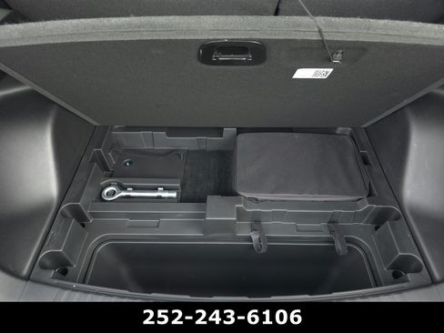 Used 2024 Chevrolet Blazer EV RS RWD image 33