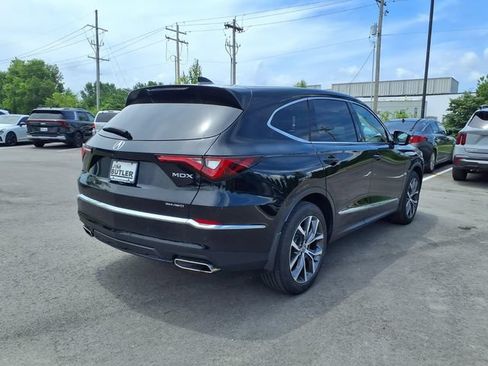 Used 2022 Acura MDX SH-AWD w/ Technology Package image 2
